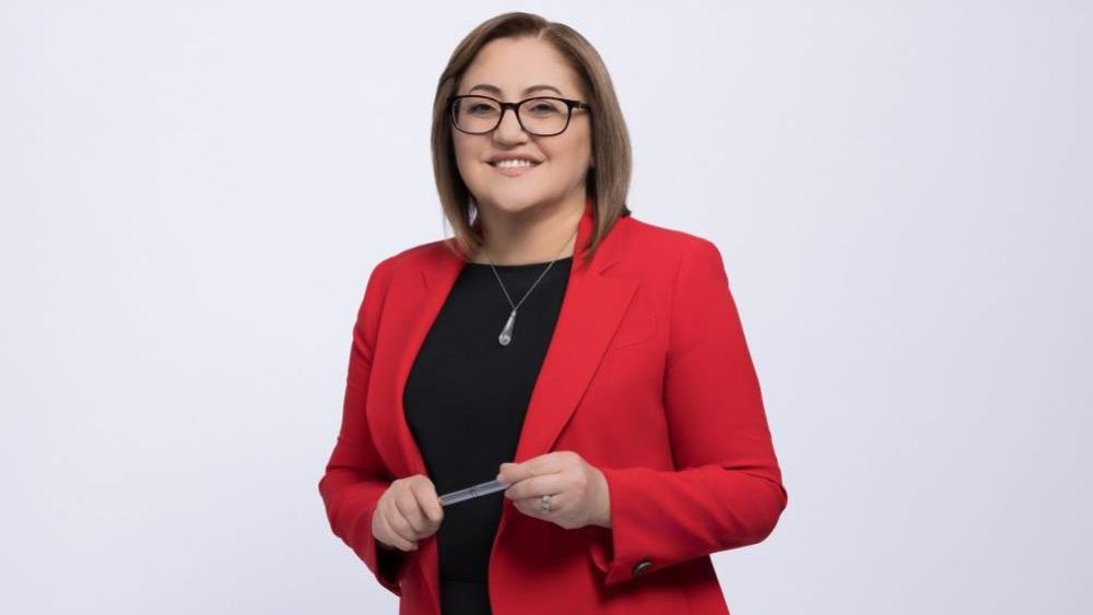 Fatma  Şahin: "Geleceğimizi aydınlatan en büyük güç öğretmenlerimizdir"